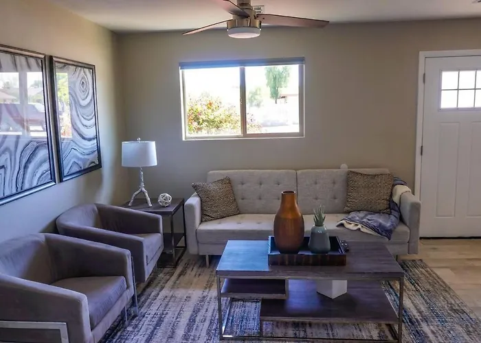 Sunswept Skies- Putting Green-firepit-asu Apartment Tempe